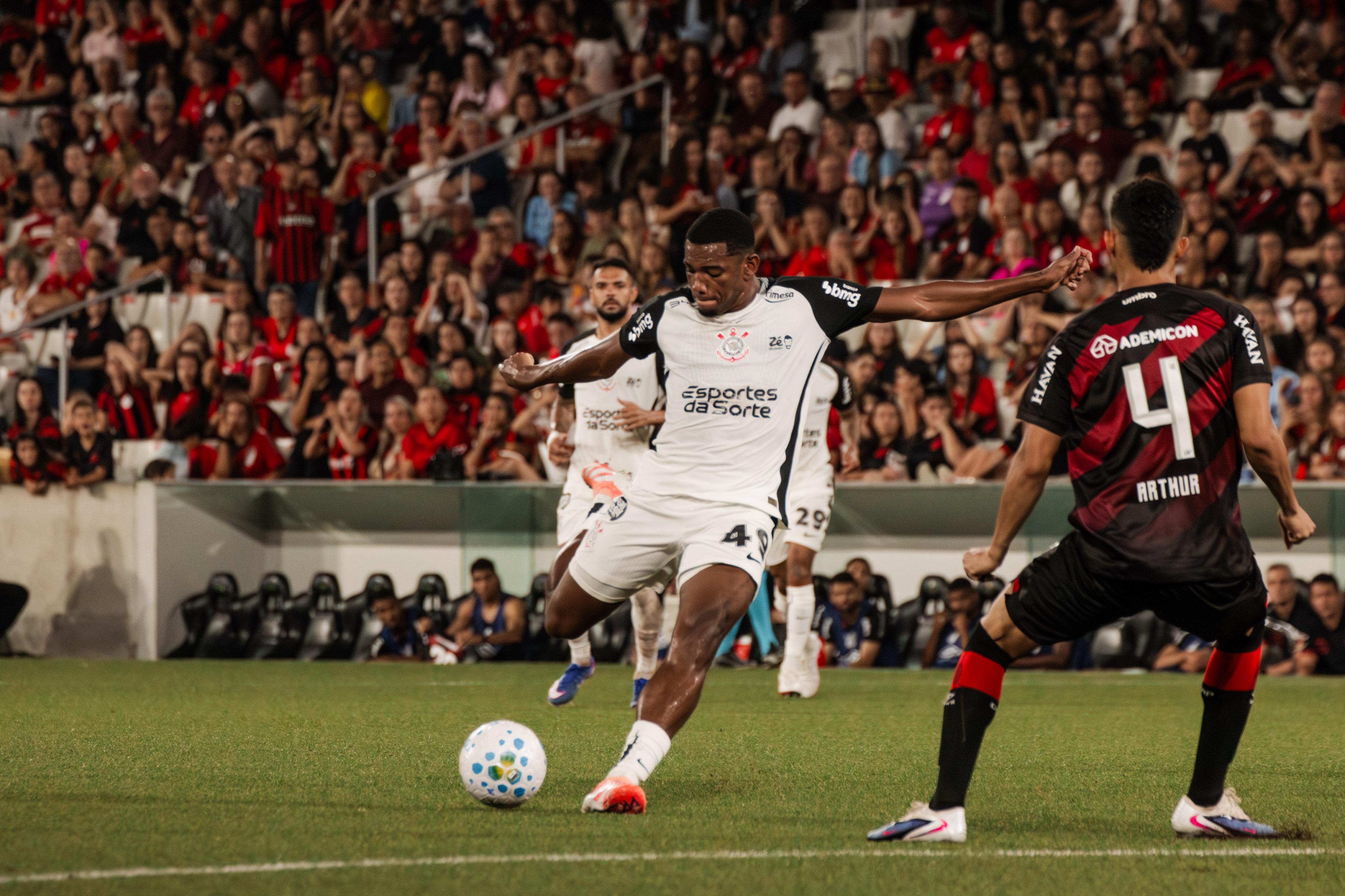 星空体育登录入口-巴媒：若安德烈本人转会意愿没那么强烈，科林蒂安将要求米兰加钱