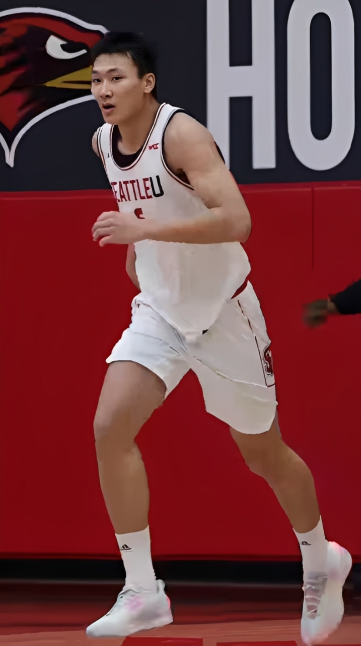 不理想！淡厚然NCAA常规赛替补出战10分钟 罚球2中0仅得2篮板