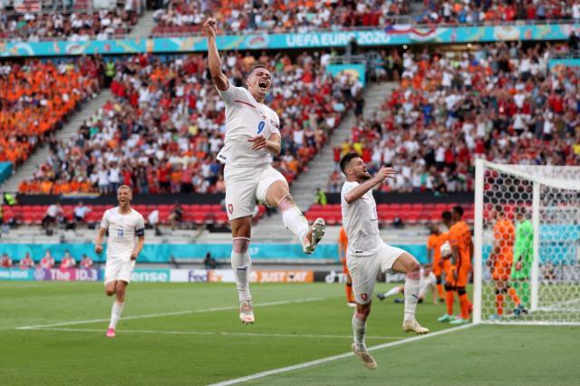 星空app官方下载-本届欧洲杯首个冷门！捷克每球必争击败自大的荷兰